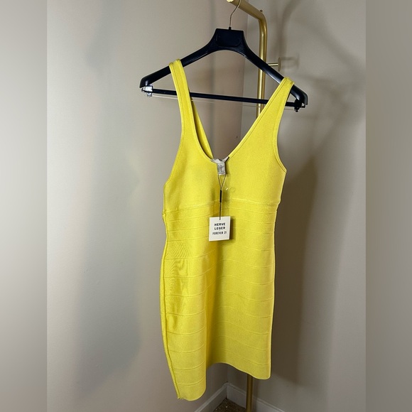 NWT Herve Leger x Forever 21 Size XXL One  Shoulder Bodycon Dress - Picture 3 of 6